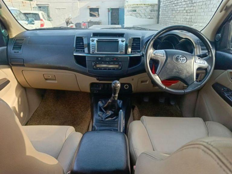 Toyota Fortuner 3.0 4x4 AT 2015