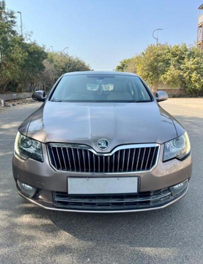 Skoda Superb Elegance 2.0 TDI CR AT 2014