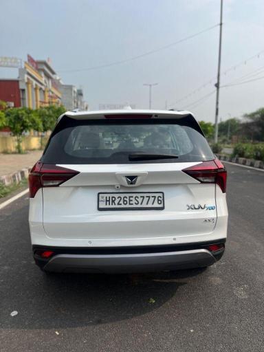 Mahindra XUV700 AX 7 Diesel AT Luxury Pack 7 STR 2022