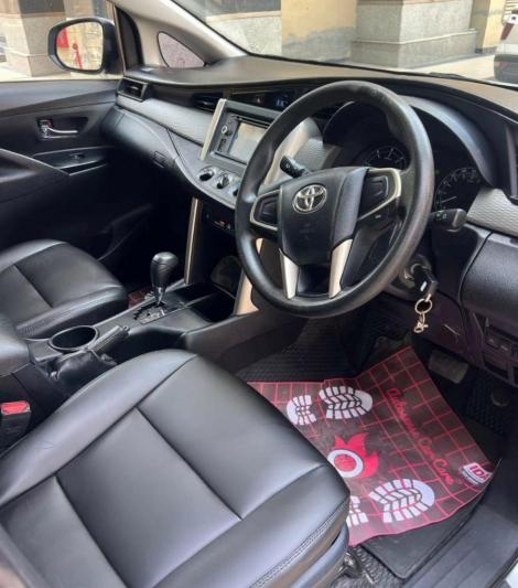 Toyota Innova Crysta 2.8 GX 7 Seater 2016