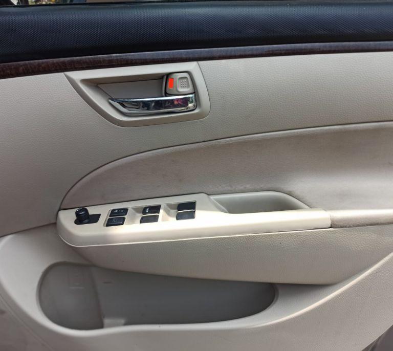 Maruti Suzuki Swift DZire VXi 2014