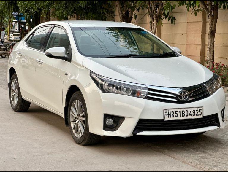 Toyota Corolla Altis 1.8 GL 2015