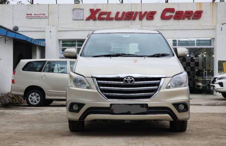 Toyota Innova 2.5 VX 7 STR BS III 2014