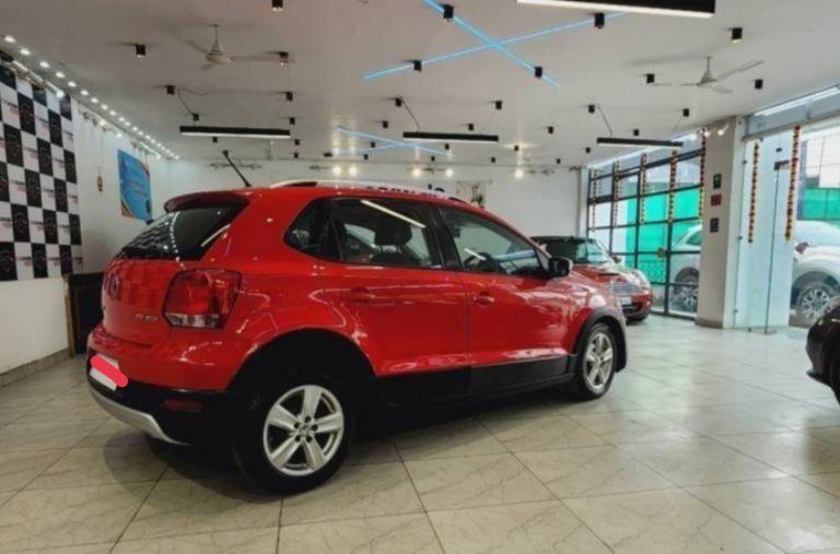 Volkswagen Polo Highline 1.2L (P) 2014