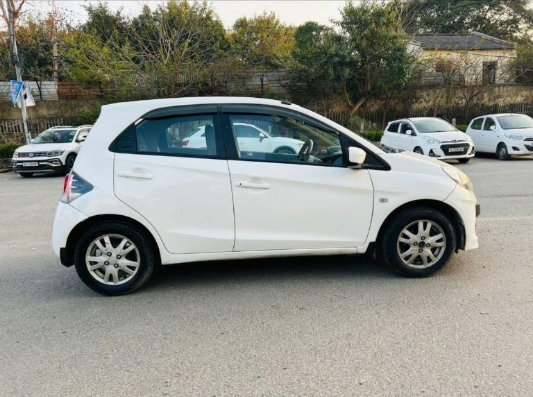 Honda Brio VX (O) MT 2015