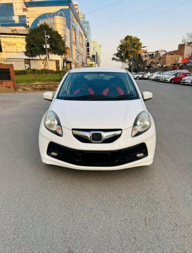 Honda Brio VX (O) MT 2015