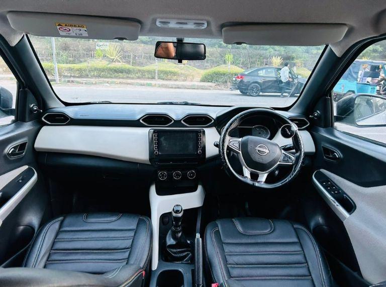 Nissan Magnite XE MT 2021