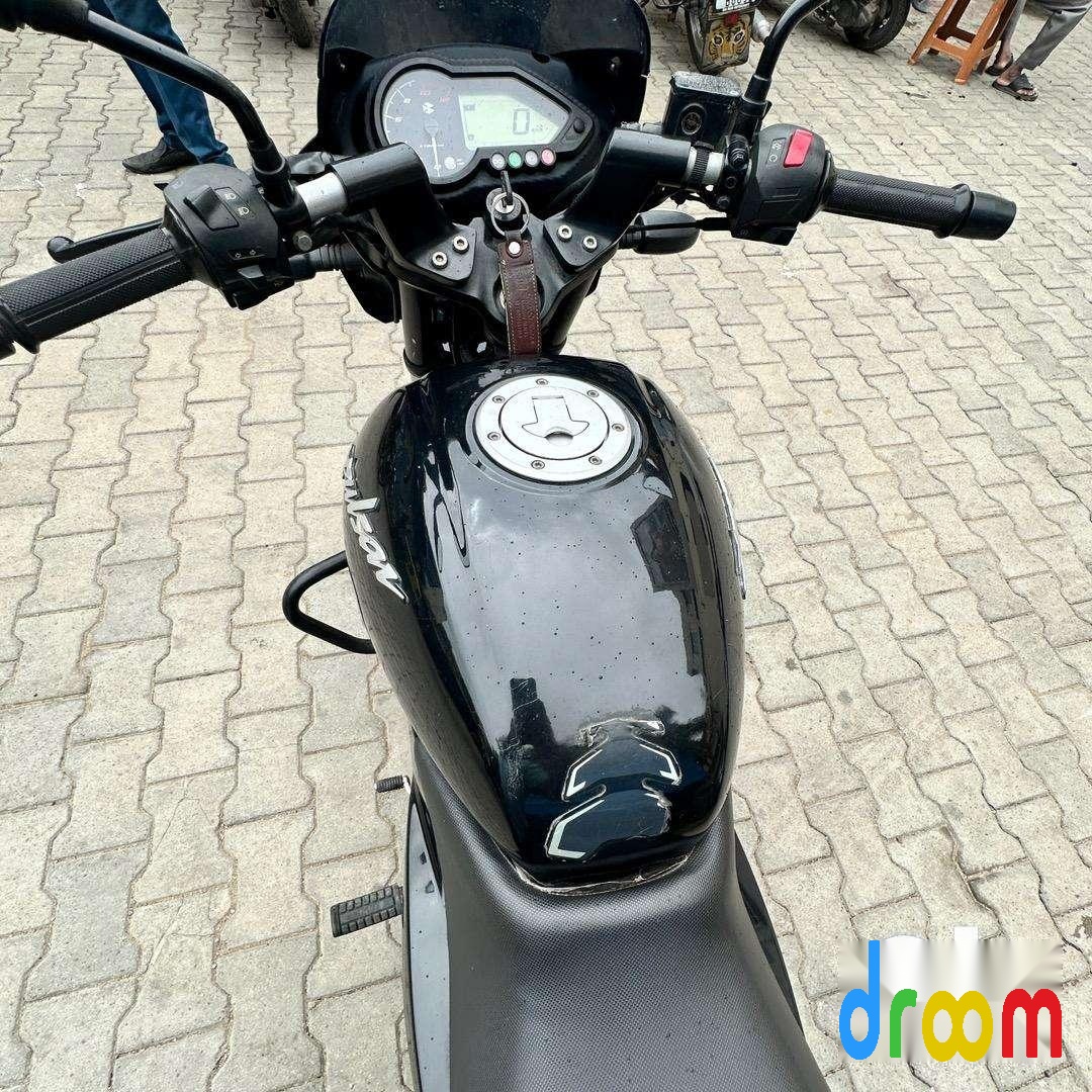 Bajaj Pulsar 125cc Drum BS6 2020