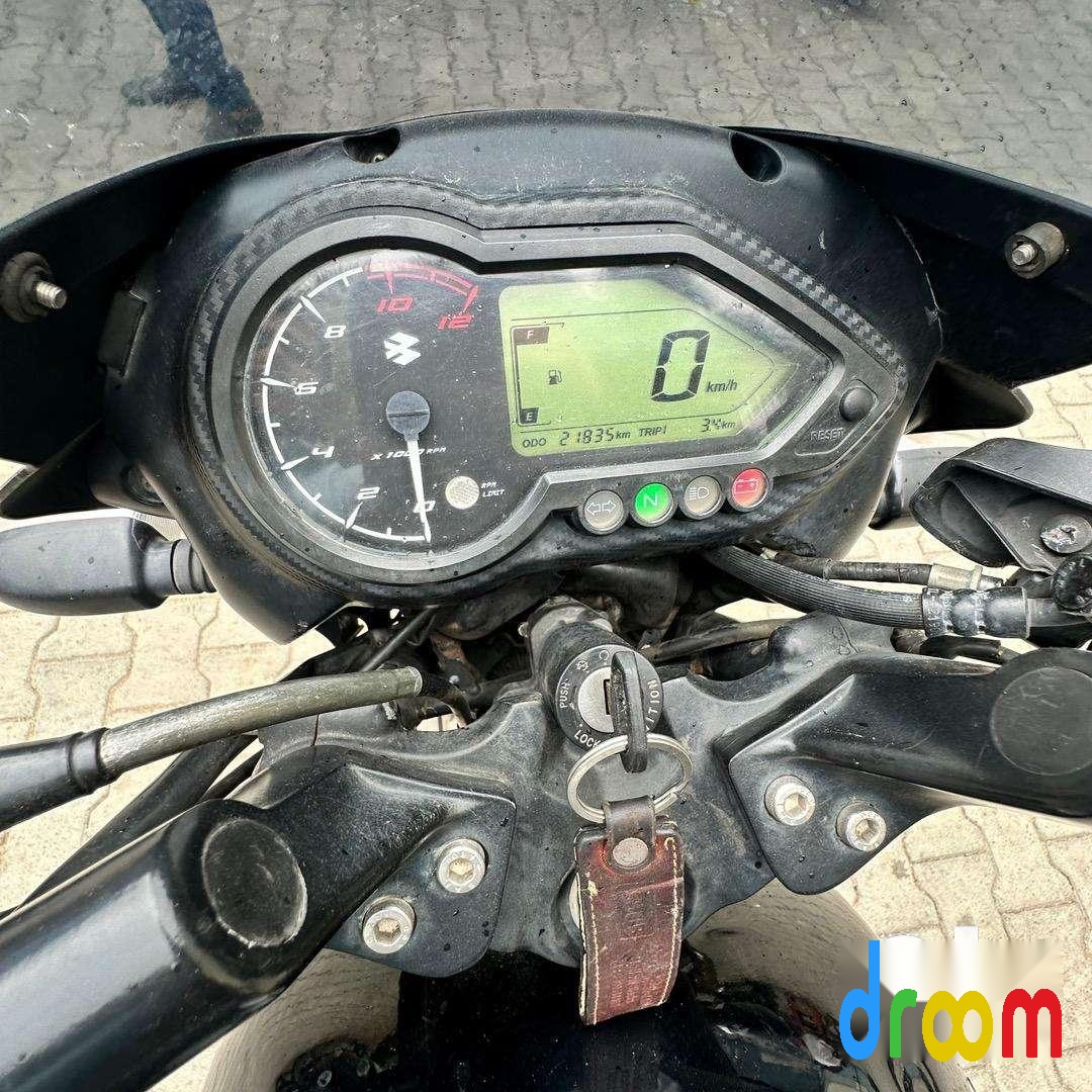 Bajaj Pulsar 125cc Drum BS6 2020