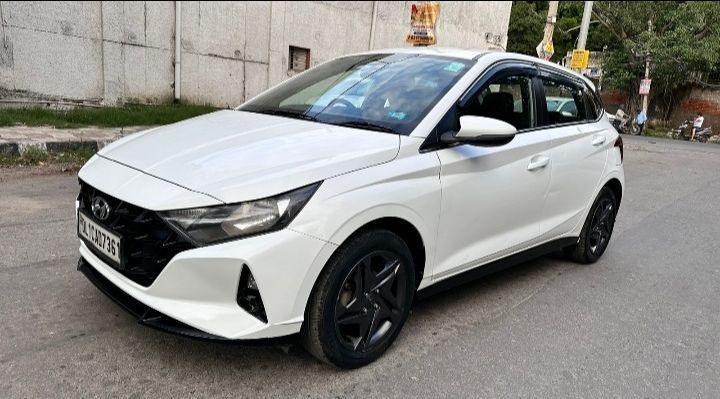 Hyundai i20 Sportz 1.2 IVT Petrol 2020