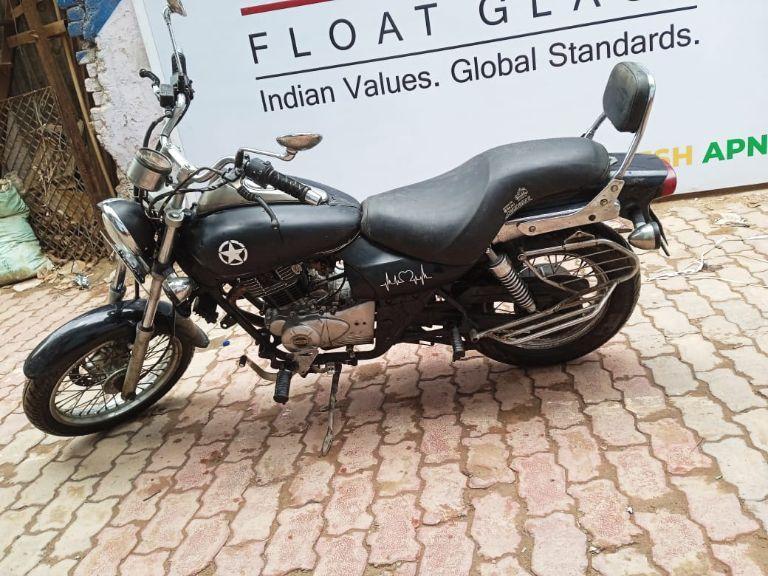 Bajaj Avenger 220cc 2013