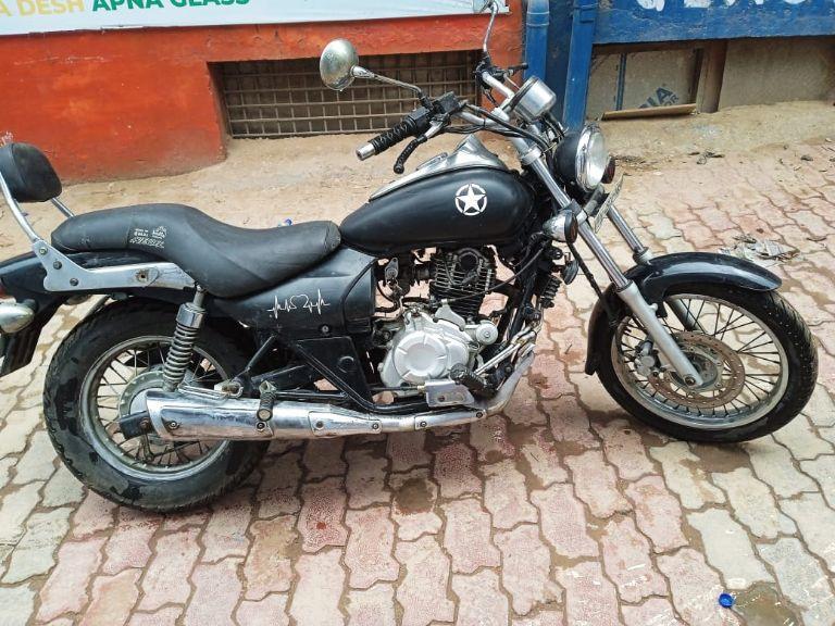 Bajaj Avenger 220cc 2013