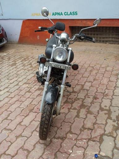 Bajaj Avenger 220cc 2013