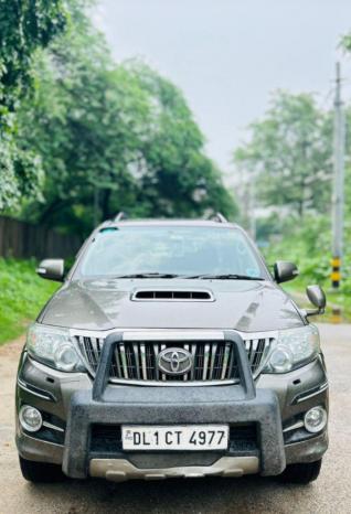 Toyota Fortuner 2.8 4x2 AT 2015