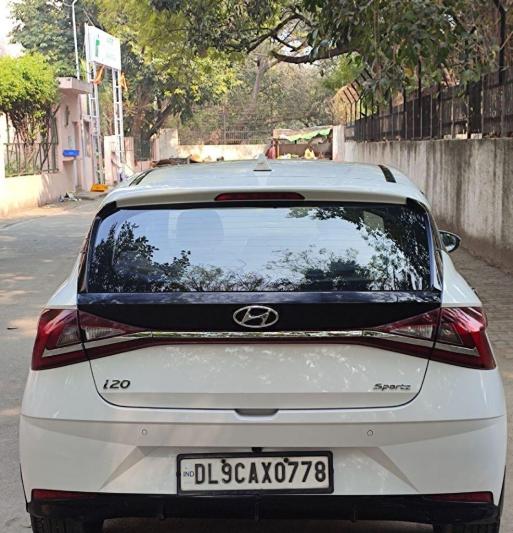 Hyundai i20 Sportz 1.2 IVT Petrol 2021