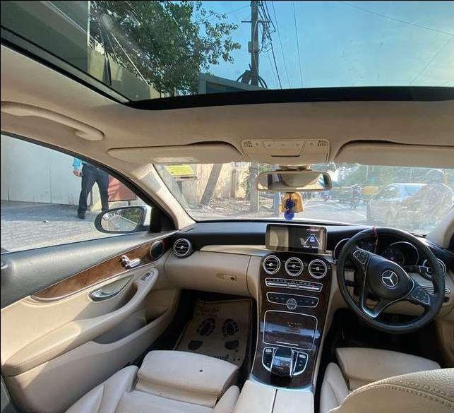 Mercedes-Benz C-Class 220 CDI AVANTGARDE AT 2015