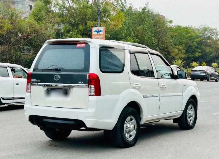 Tata Safari Storme 2.2 EX 4X2 2017