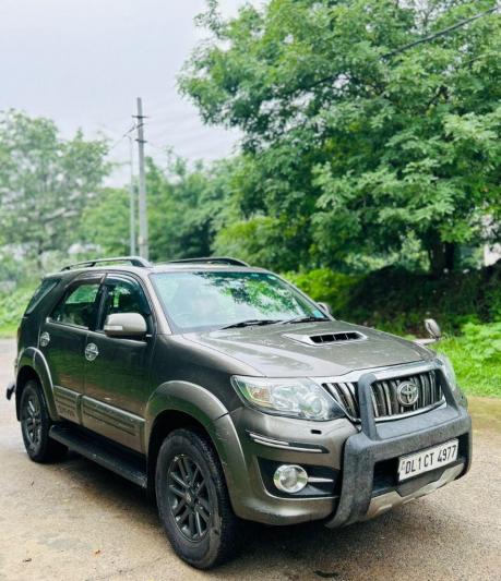 Toyota Fortuner 2.8 4x2 AT 2015