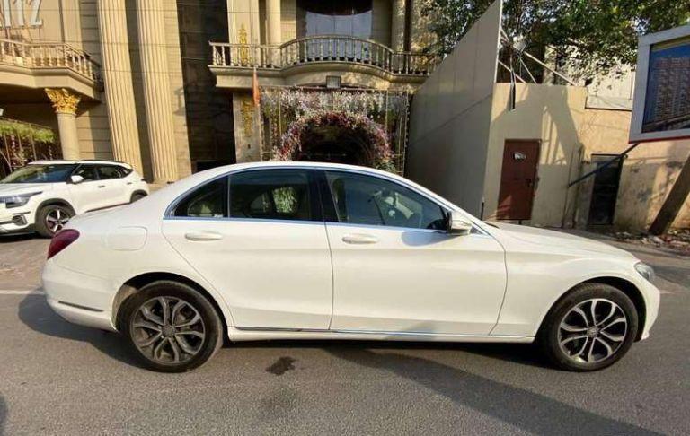 Mercedes-Benz C-Class 220 CDI AVANTGARDE AT 2015