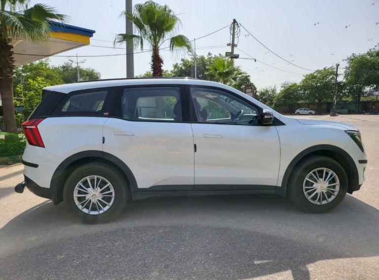 Mahindra XUV700 AX 3 Petrol AT 5 STR 2022