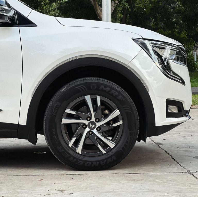 Mahindra XUV700 AX 5 Diesel MT 5 STR 2022