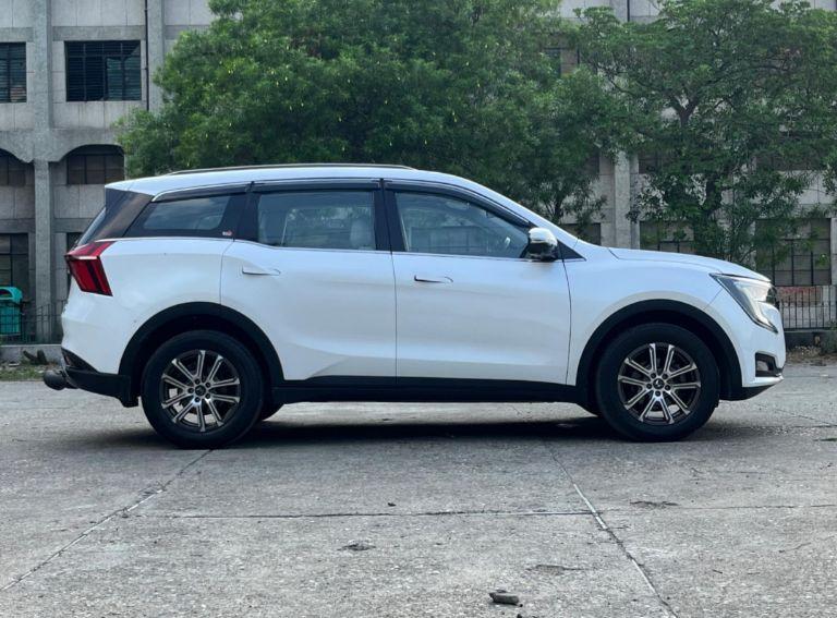 Mahindra XUV700 AX7 DIESEL AT 7 STR 2022