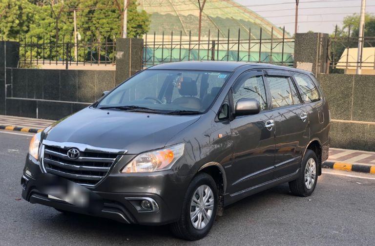 Toyota Innova 2.5 GX 7 STR BS III 2015