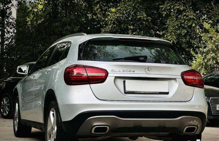 Mercedes-Benz GLA 200 d Style 2019