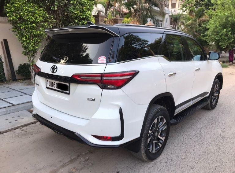 Toyota Fortuner Legender 2.8 4x4 AT 2021