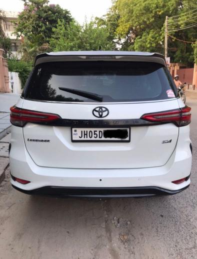 Toyota Fortuner Legender 2.8 4x4 AT 2021