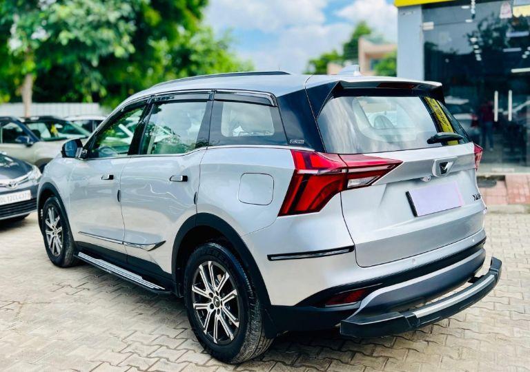 Mahindra XUV700 AX7 DIESEL AT 7 STR 2022