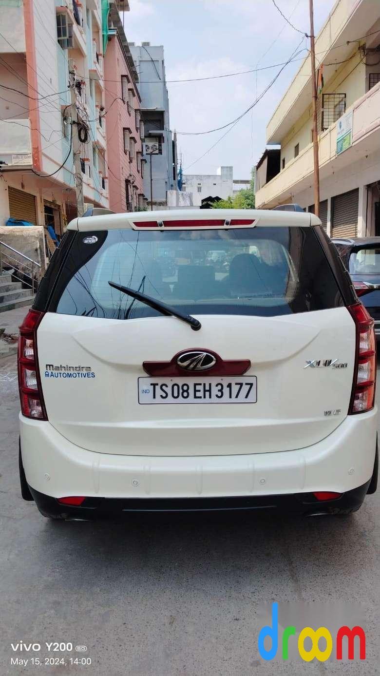 Mahindra XUV500 W6 4X2 2015