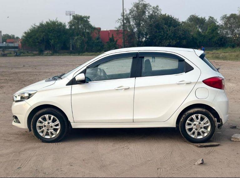Tata Tiago Revotron XZA 2018