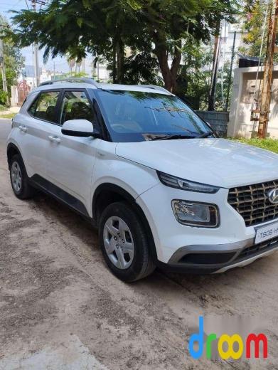 Hyundai Venue S 1.2 Petrol 2020