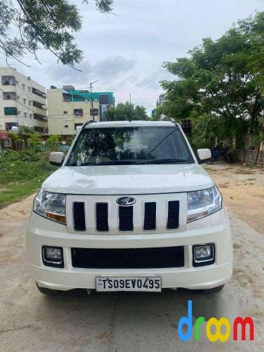 Mahindra TUV300 T8 AMT 2017