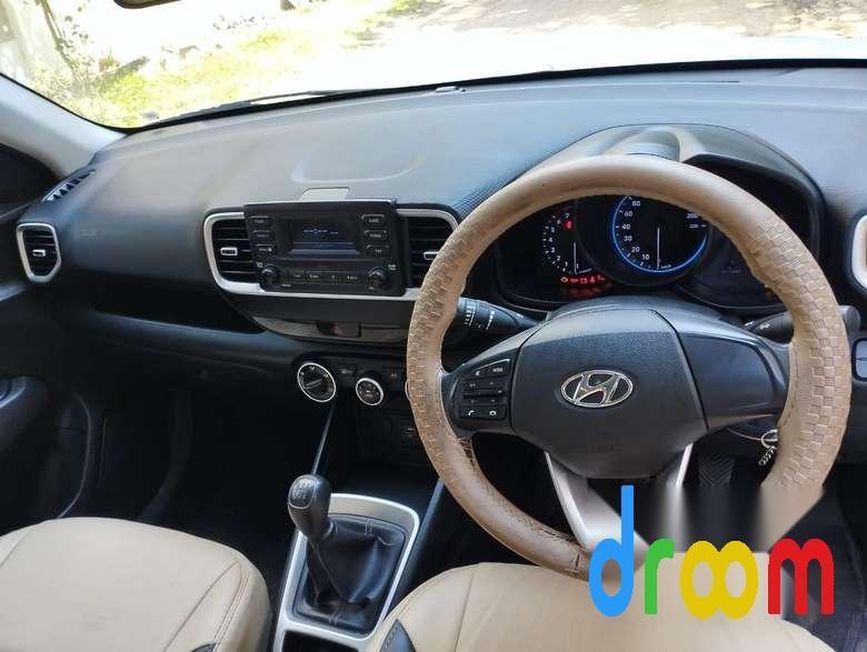 Hyundai Venue S 1.2 Petrol 2020