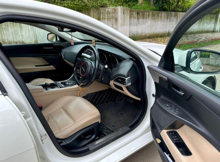 Jaguar XE Prestige 2017