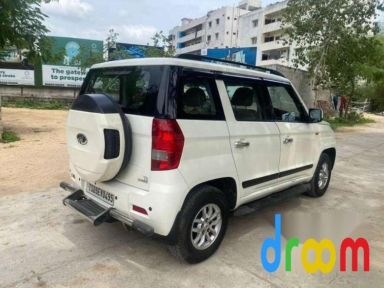 Mahindra TUV300 T8 AMT 2017
