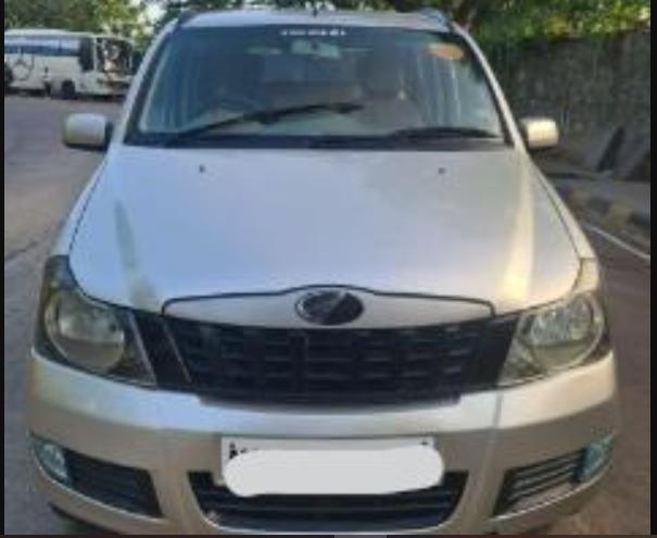 Mahindra Quanto C6 2012