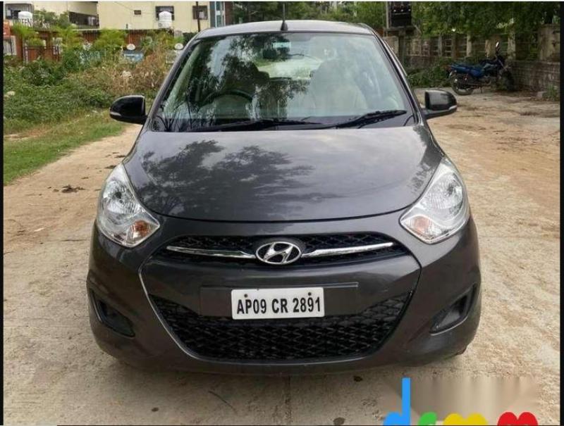 Hyundai i10 Sportz 1.2 2013