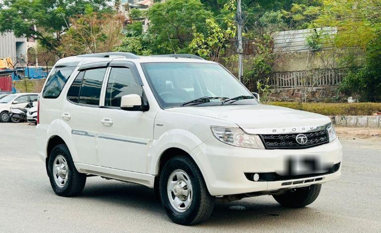 Tata Safari Storme 2.2 EX 4X2 2017