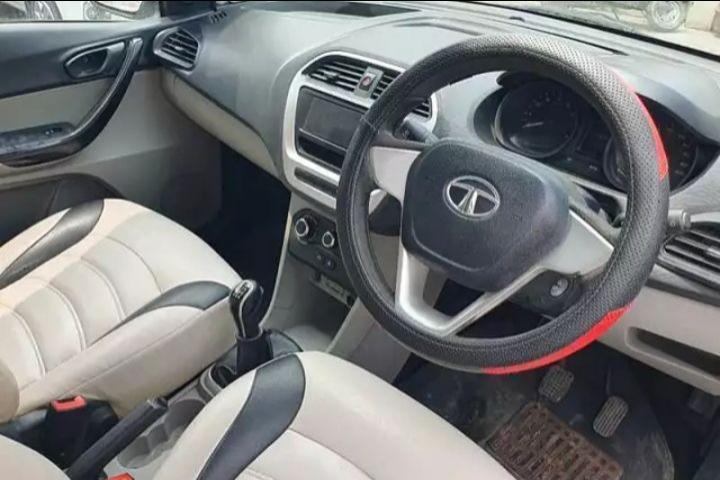 Tata Tiago Revotron XM 2017