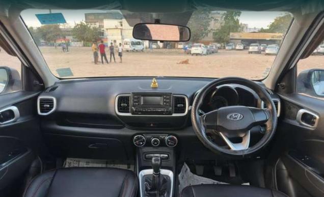 Hyundai Venue E 1.2 Petrol 2022