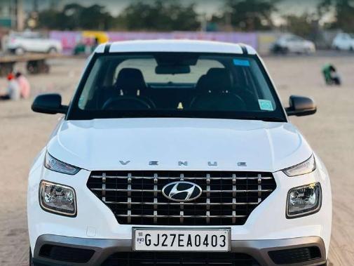 Hyundai Venue E 1.2 Petrol 2022