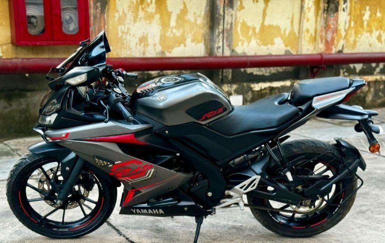 Yamaha YZF-R15 V3 Darknight edition BS VI 2020
