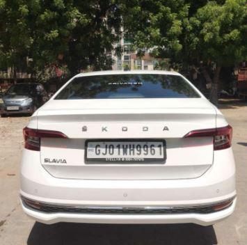 Skoda Slavia Style 1.0L TSI MT 2022