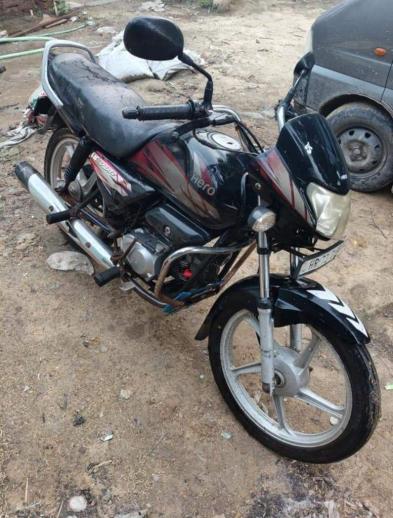Hero HF Deluxe Kick Alloy 100cc 2018