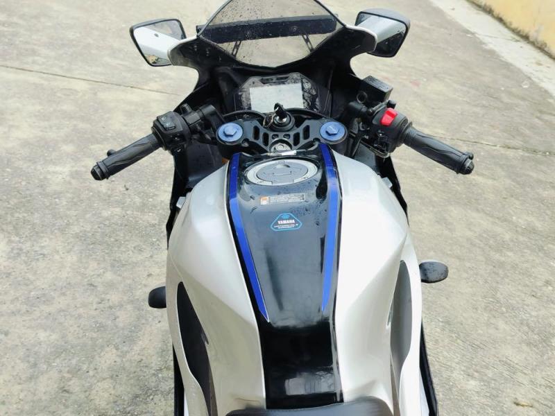 Yamaha YZF-R15 V4 M 2022