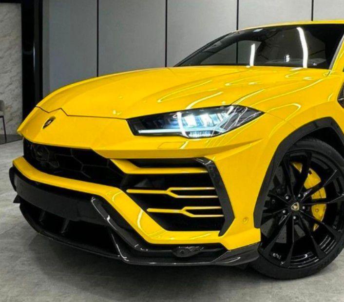 Lamborghini Urus Twin-Turbo V8 2020