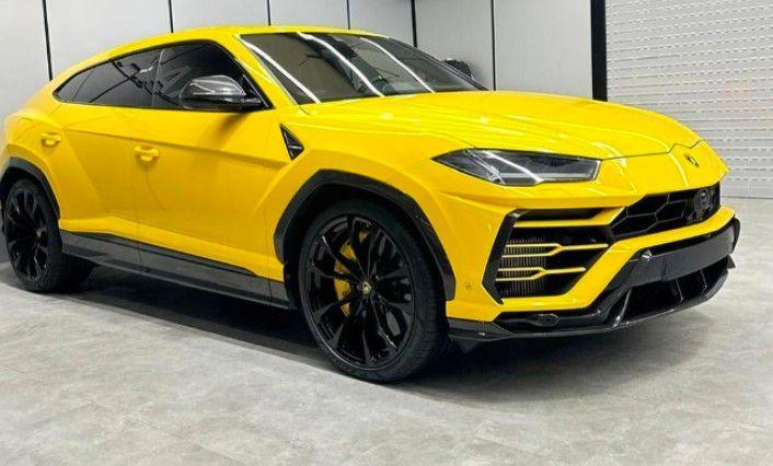 Lamborghini Urus Twin-Turbo V8 2020